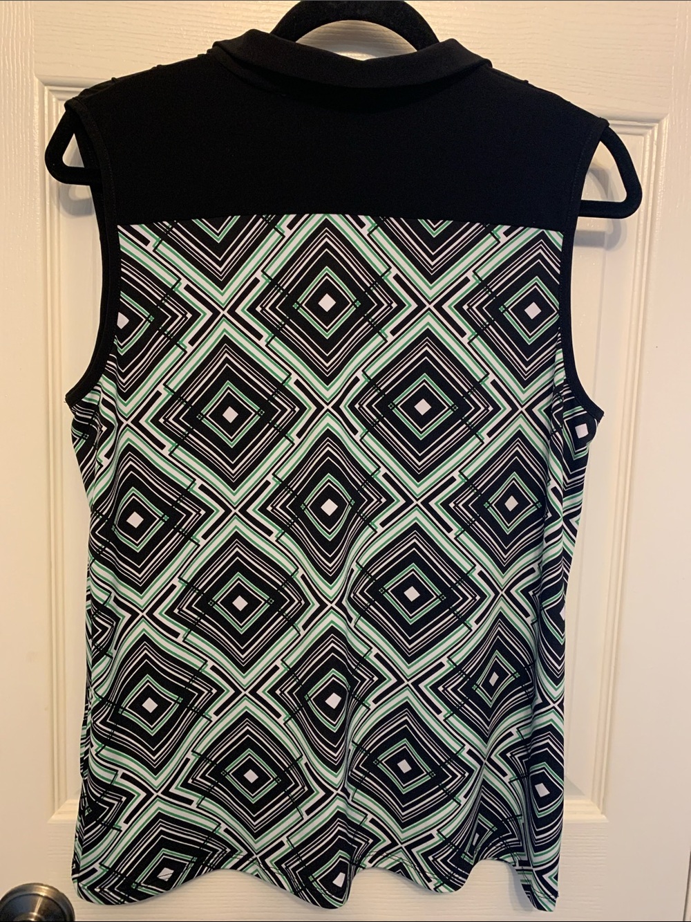 Dexim Golfwear Geometric Print Sleeveless Golf Shirt by — Green & Black - Picture 5 of 6